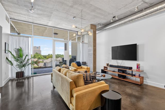 3030 Bryan Street 306, Dallas, TX 75204