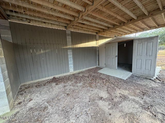 133 Poinsetta Loop, Pass Christian, MS 39571