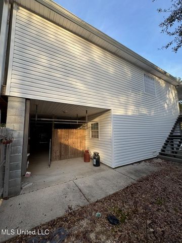 133 Poinsetta Loop, Pass Christian, MS 39571