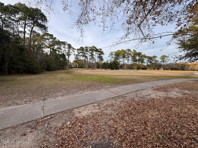 133 Poinsetta Loop, Pass Christian, MS 39571