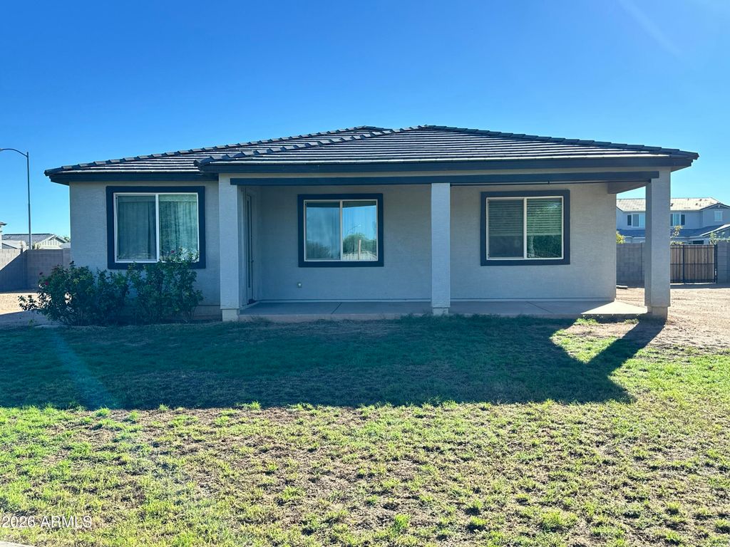 105 S TUSCANY Court, Casa Grande, AZ 85122 — photo 4