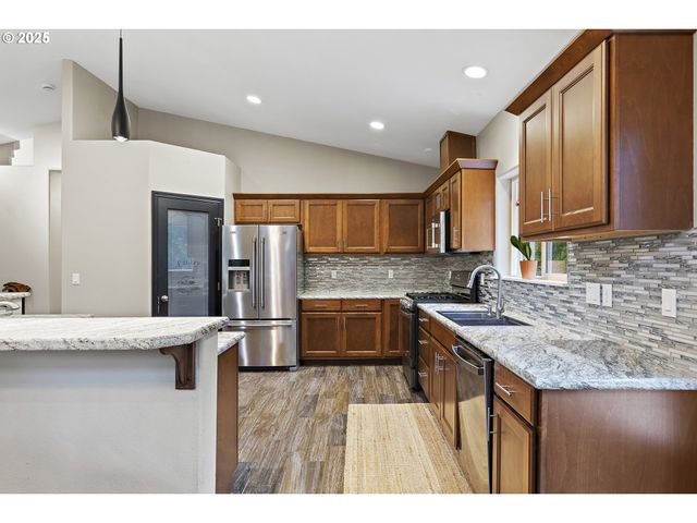 34321 Se COLORADO Rd, Sandy, OR 97055