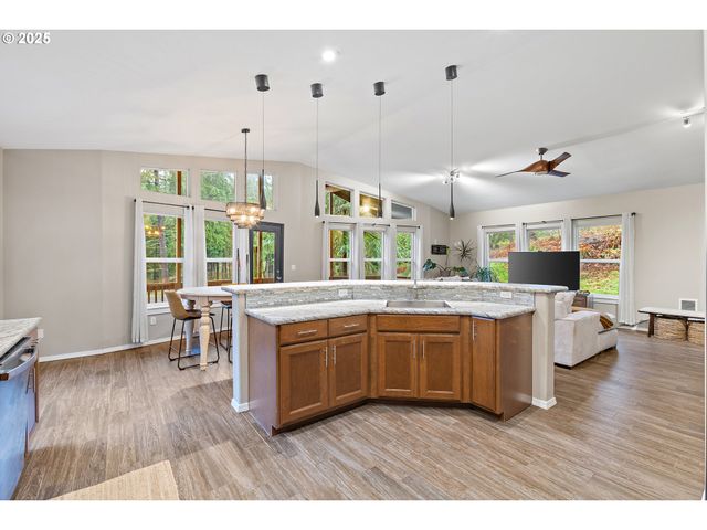 34321 Se COLORADO Rd, Sandy, OR 97055