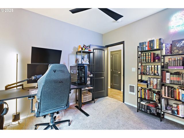 34321 Se COLORADO Rd, Sandy, OR 97055