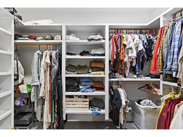 34321 Se COLORADO Rd, Sandy, OR 97055