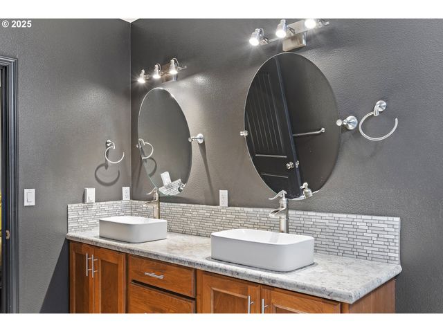 34321 Se COLORADO Rd, Sandy, OR 97055