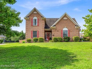 292 Leeward Way 1, Lenoir City, TN 37772