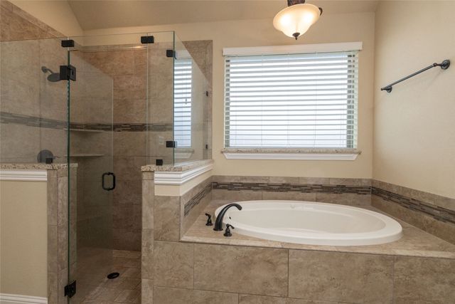 9111 Iron Mountain Trail, Justin, TX 76247