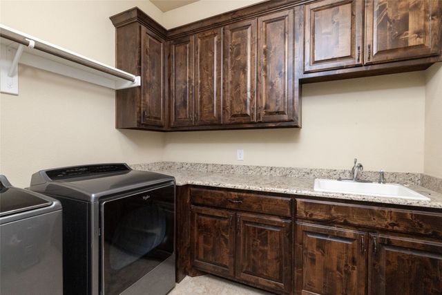 9111 Iron Mountain Trail, Justin, TX 76247