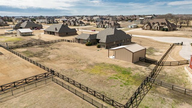 9111 Iron Mountain Trail, Justin, TX 76247