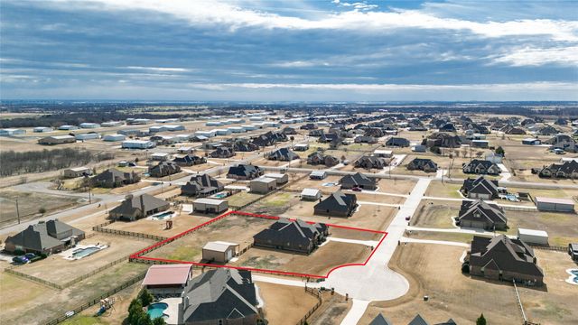 9111 Iron Mountain Trail, Justin, TX 76247