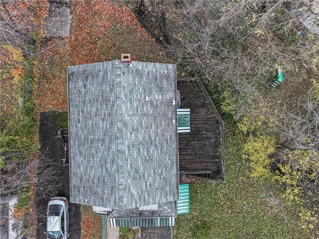 939 Delevan St, Greenfield, PA 15217