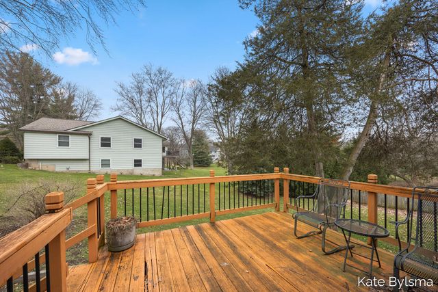 3464 Hidden Hills Avenue Se, Cascade Twp, MI 49546