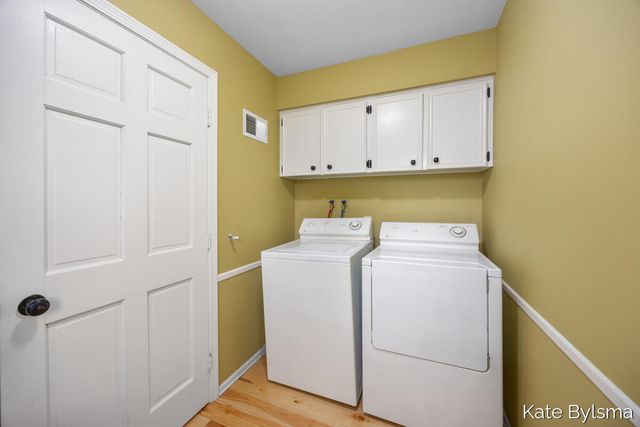 3464 Hidden Hills Avenue Se, Cascade Twp, MI 49546