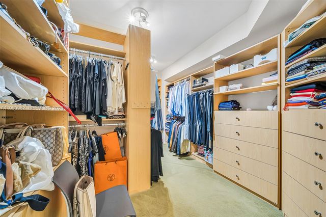 21050 Point Pl 401, Aventura, FL 33180