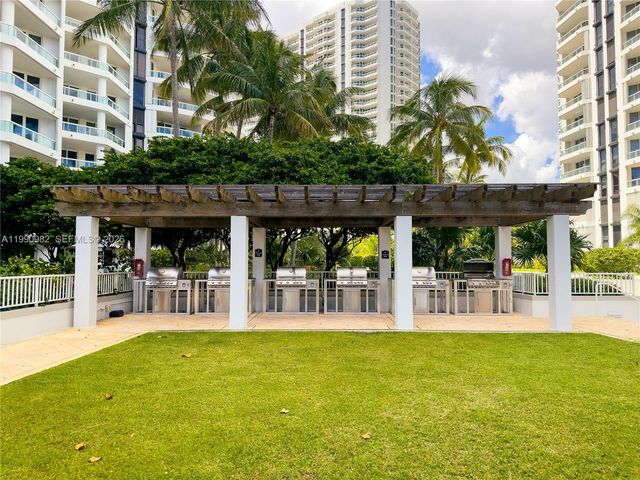 21050 Point Pl 401, Aventura, FL 33180