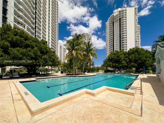 21050 Point Pl 401, Aventura, FL 33180