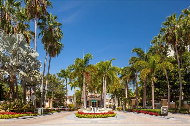 21050 Point Pl 401, Aventura, FL 33180