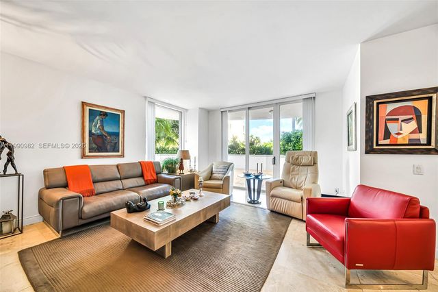 21050 Point Pl 401, Aventura, FL 33180