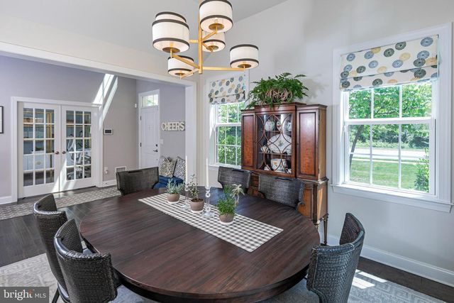 2 TUCKER WAY, Pennington, NJ 08534