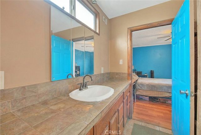 7024 Eton, Canoga Park, CA 91303