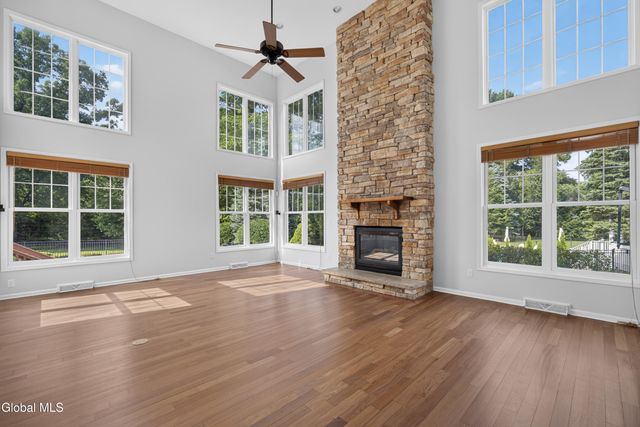 5 Overlook Court, Saratoga Springs, NY 12866