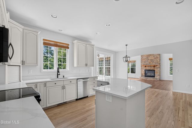 5 Overlook Court, Saratoga Springs, NY 12866
