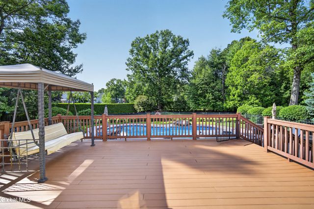 5 Overlook Court, Saratoga Springs, NY 12866
