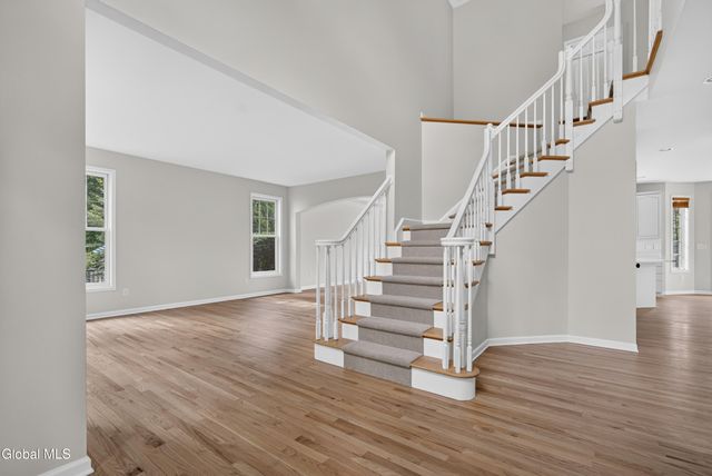 5 Overlook Court, Saratoga Springs, NY 12866
