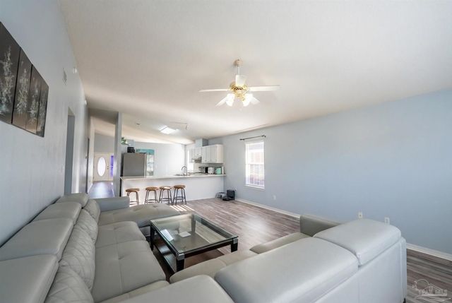 2077 Tujaques Pl, Pensacola, FL 32505