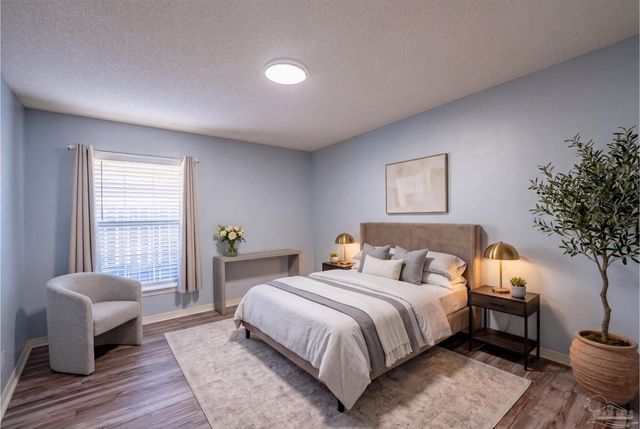 2077 Tujaques Pl, Pensacola, FL 32505