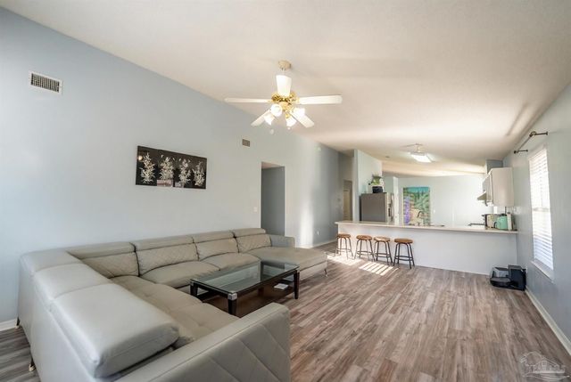 2077 Tujaques Pl, Pensacola, FL 32505