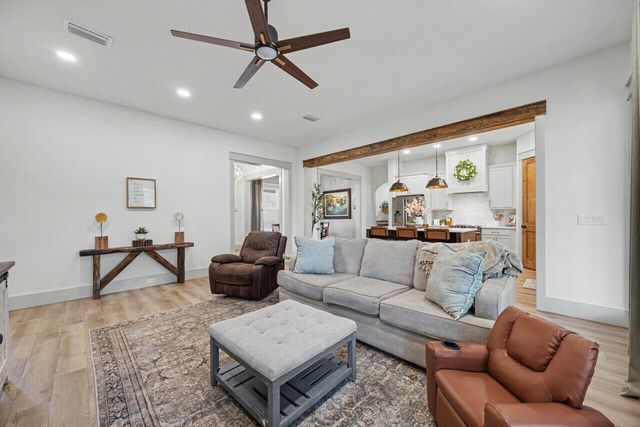 102 Jones Drive, Freeport, FL 32439