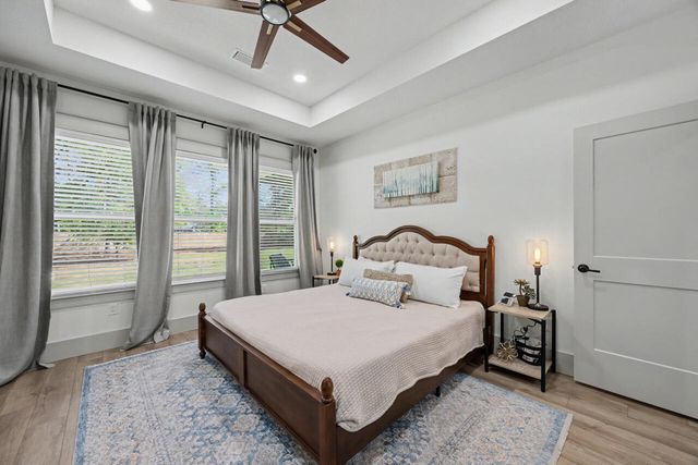 102 Jones Drive, Freeport, FL 32439