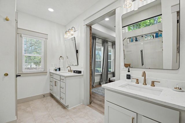 102 Jones Drive, Freeport, FL 32439
