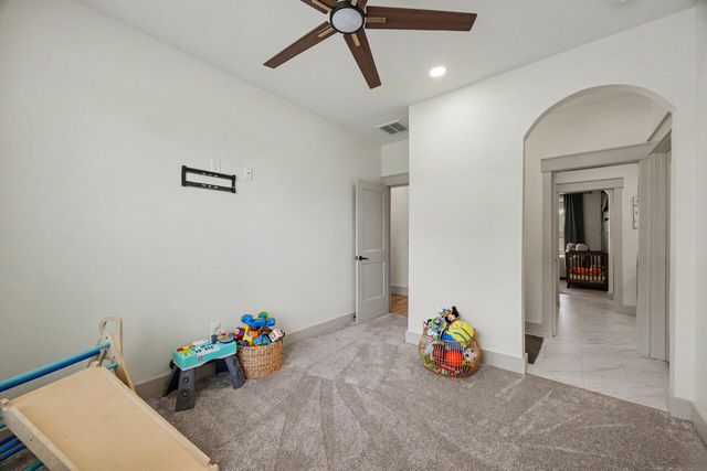 102 Jones Drive, Freeport, FL 32439