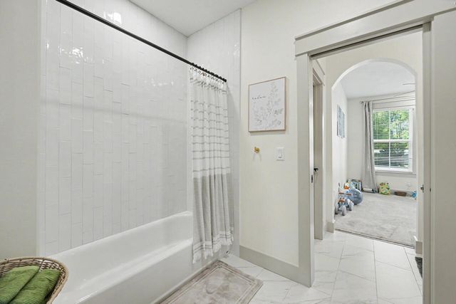102 Jones Drive, Freeport, FL 32439