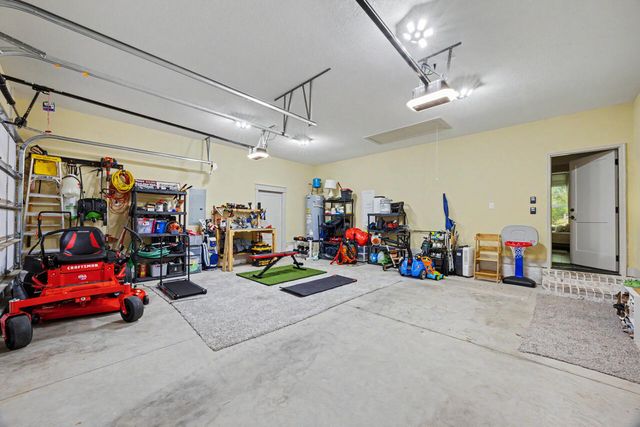 102 Jones Drive, Freeport, FL 32439