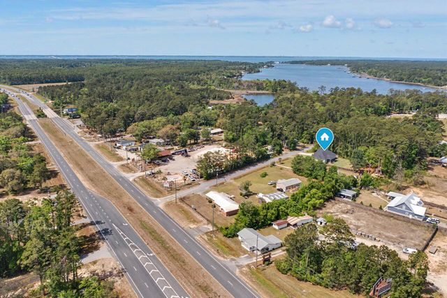 102 Jones Drive, Freeport, FL 32439