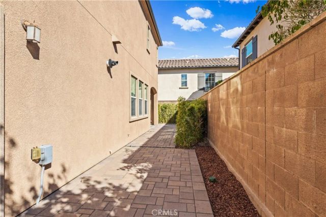 191 Firefly, Irvine, CA 92618