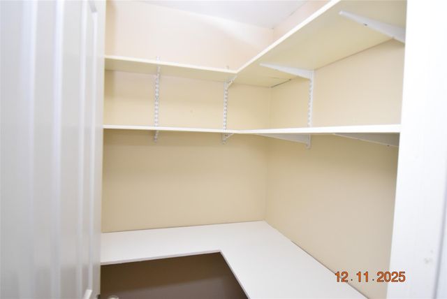 10806 Clear Arbor Lane, Houston, TX 77034