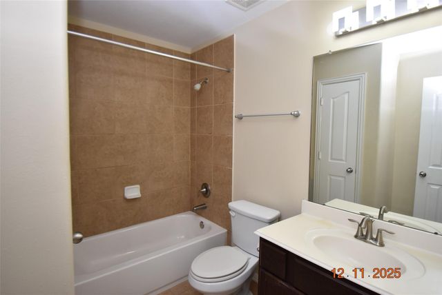 10806 Clear Arbor Lane, Houston, TX 77034