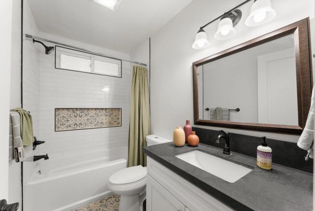 2025 W El Norte Pkwy, Escondido, CA 92026