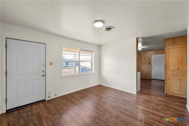 502 W Avenue E, Copperas Cove, TX 76522