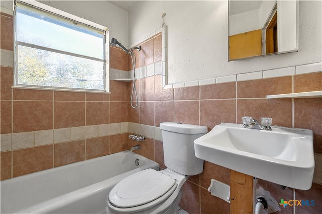 502 W Avenue E, Copperas Cove, TX 76522