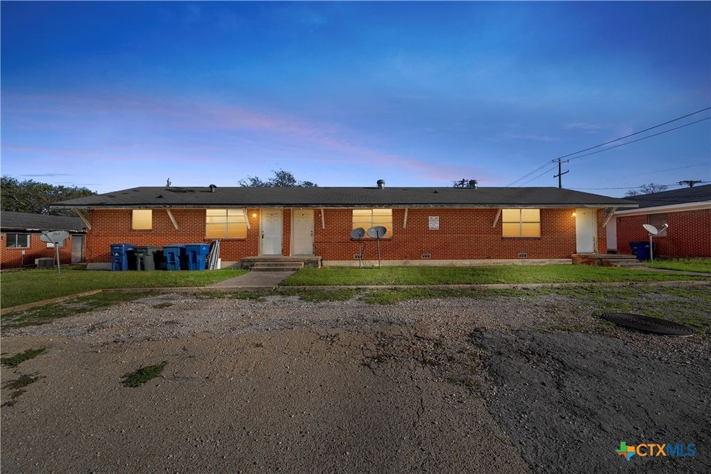 502 W Avenue E, Copperas Cove, TX 76522