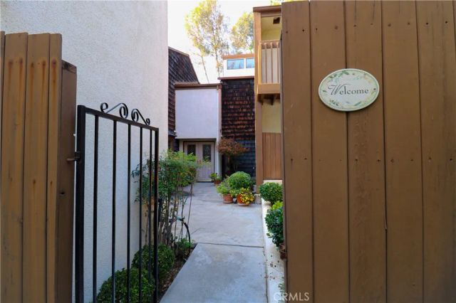 9455 Friendly Woods, Whittier, CA 90605