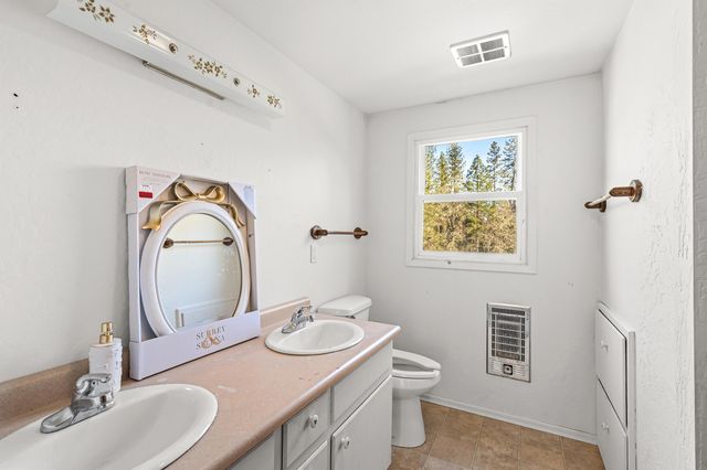 437 Cumberland Drive, Grants Pass, OR 97527