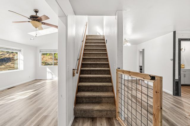 437 Cumberland Drive, Grants Pass, OR 97527