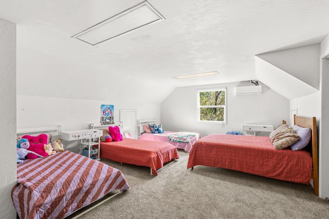 437 Cumberland Drive, Grants Pass, OR 97527